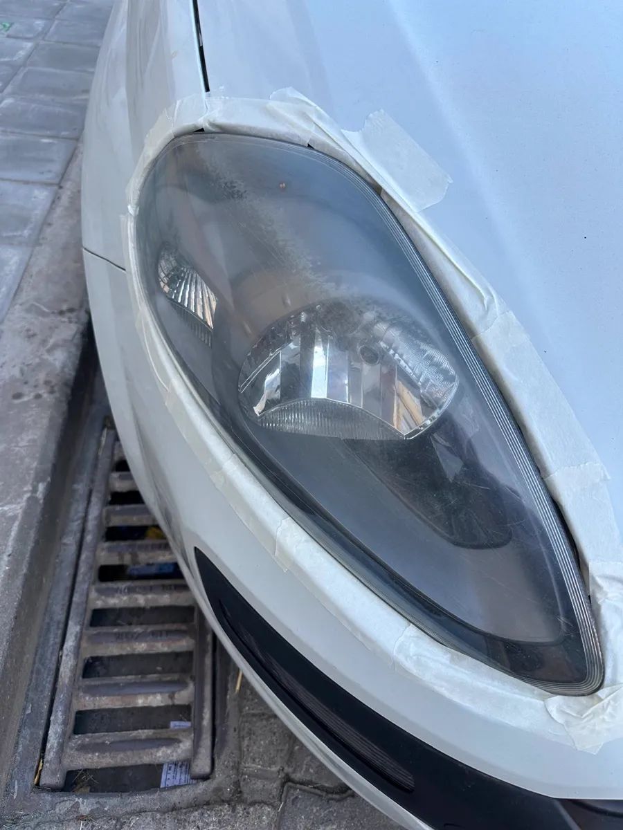 Phare de la voiture 1, après la rénovation